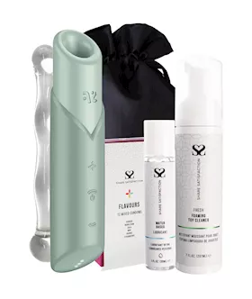 Satisfyer Naughty Kiss  Essentials Bundle